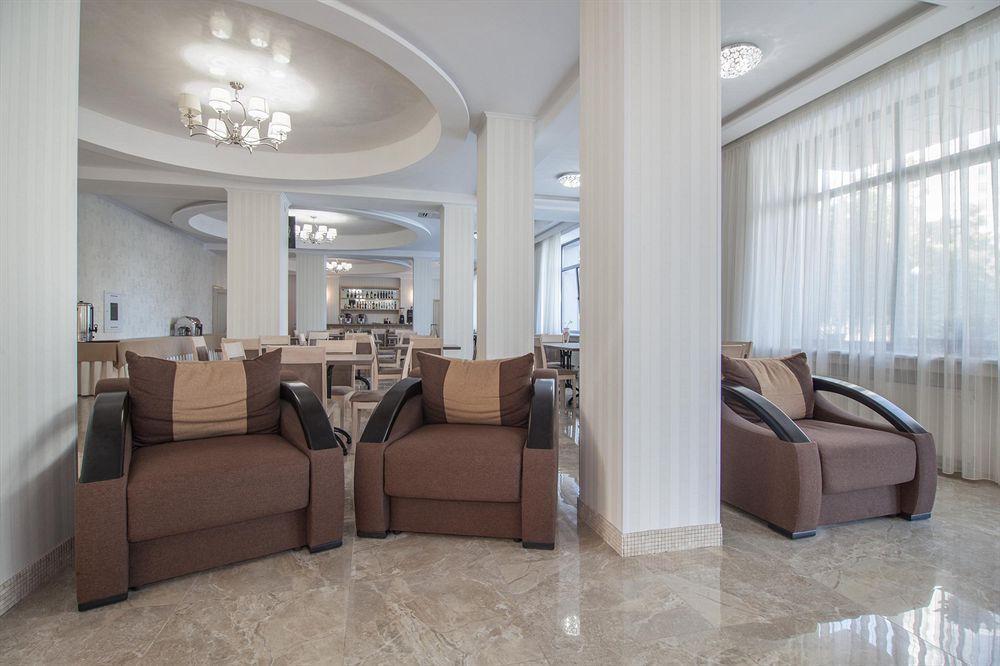 Arcadia 3*